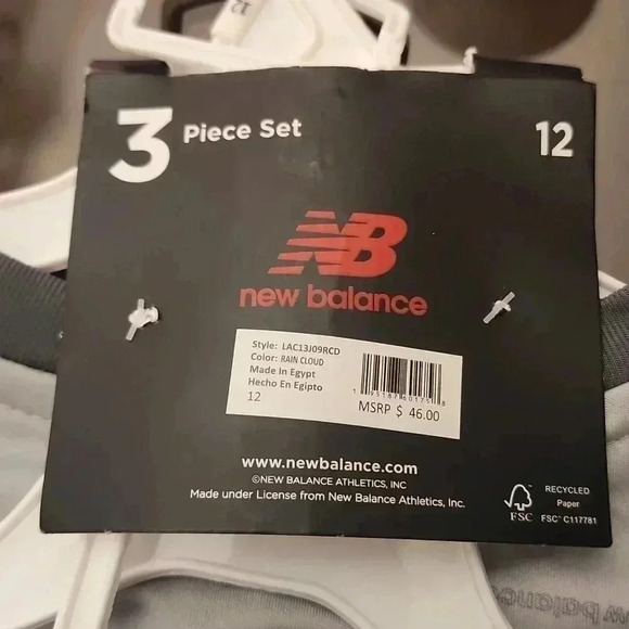 NEW BALANCE 3 PIECE SET - Picture 3 of 4